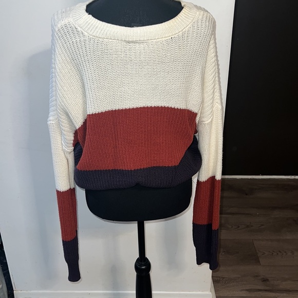 Sweater - Picture 2 of 4